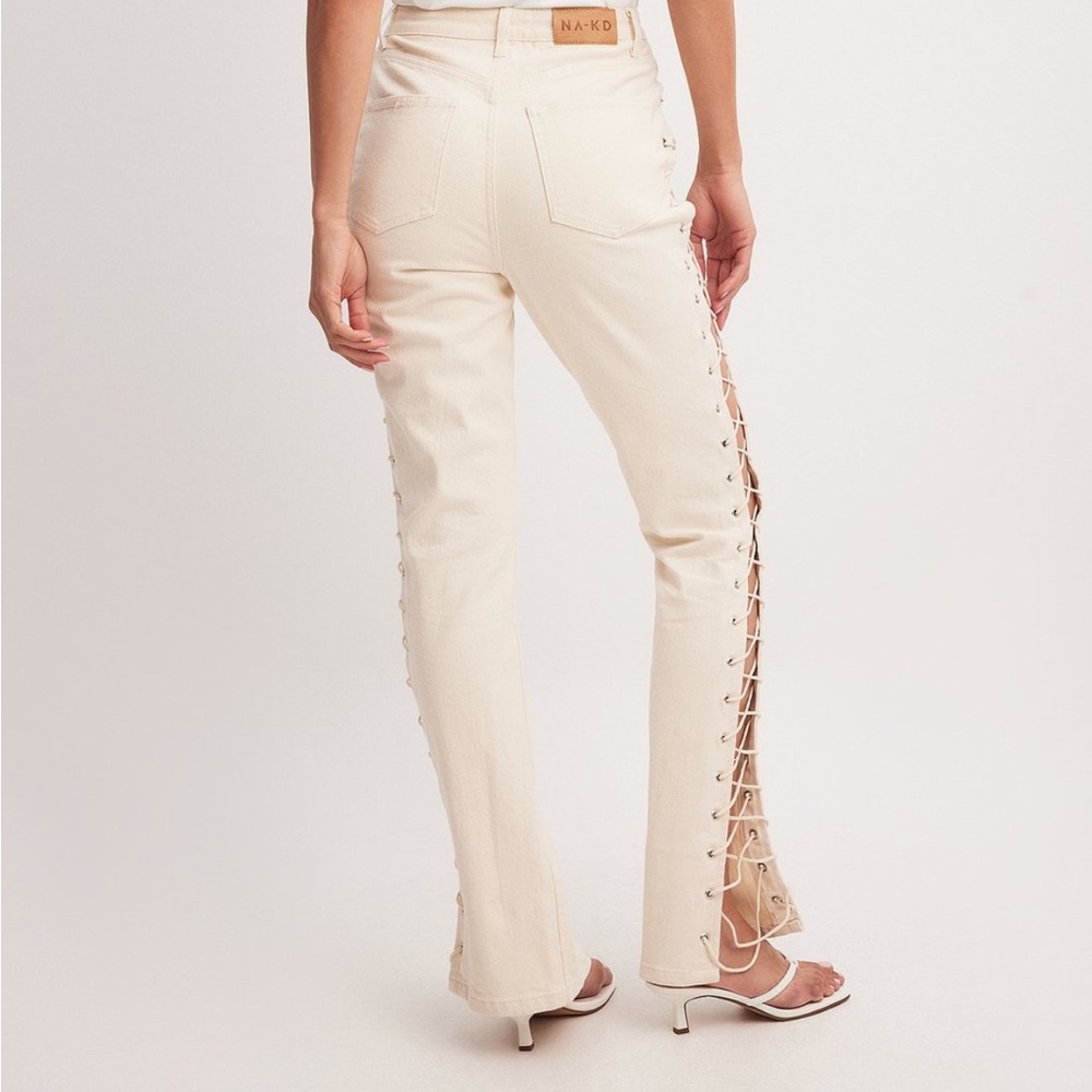 NWT Fits like a women’s US6 or snug 8